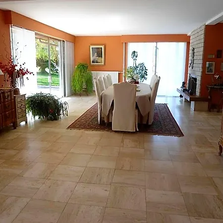 La Maison De L'aubette לינה וארוחת בוקר